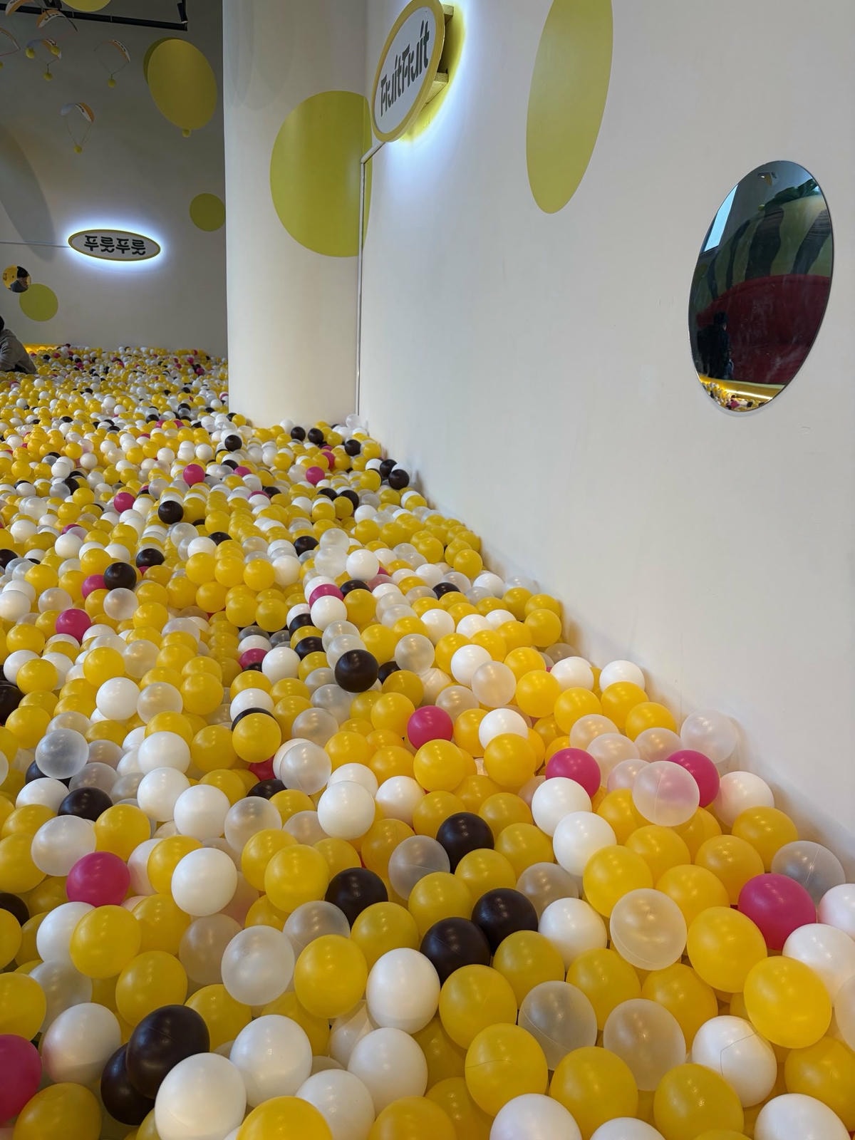 빠씨를 찾아서 부산: 푸룻푸룻프렌즈 전시회 평일 관람 후기 11 IMG 1854